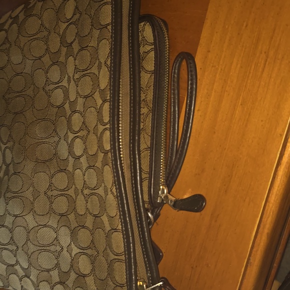 Coach Monogram crossbody - Picture 8 of 8